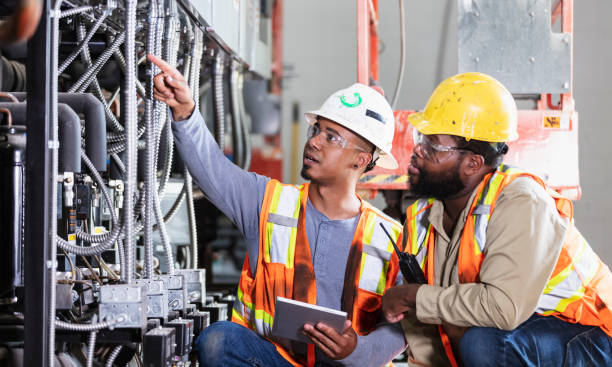 Best Licensed Electrician  in Fox Lake Hls, IL